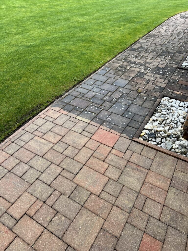 čištění zámkové dlažby červená 2